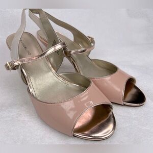 Bandolino, pink & gray patent leather metallic heels, shoes are pre-loved 🥰
